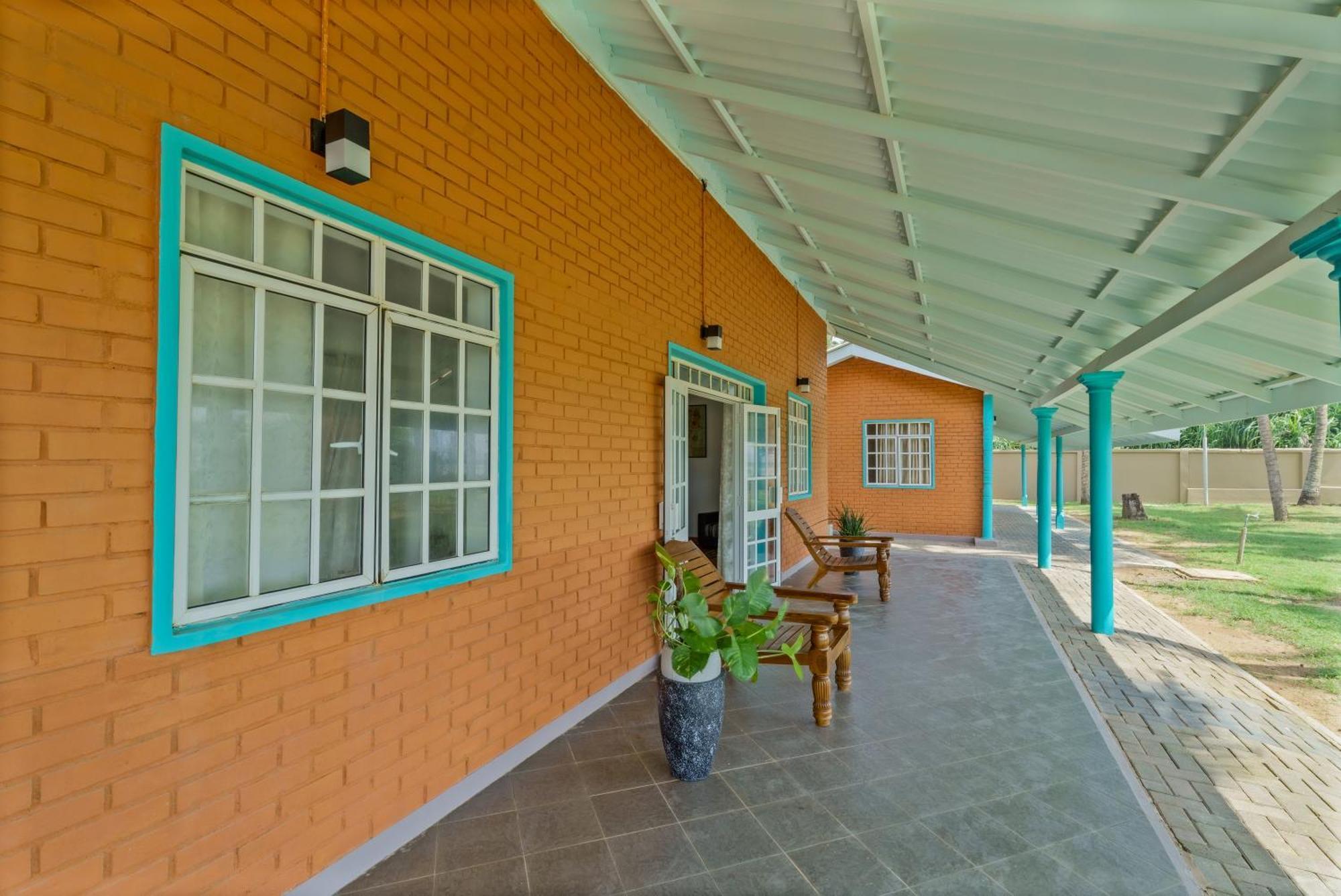 Amy'S Haven Hotel Wadduwa Exterior photo